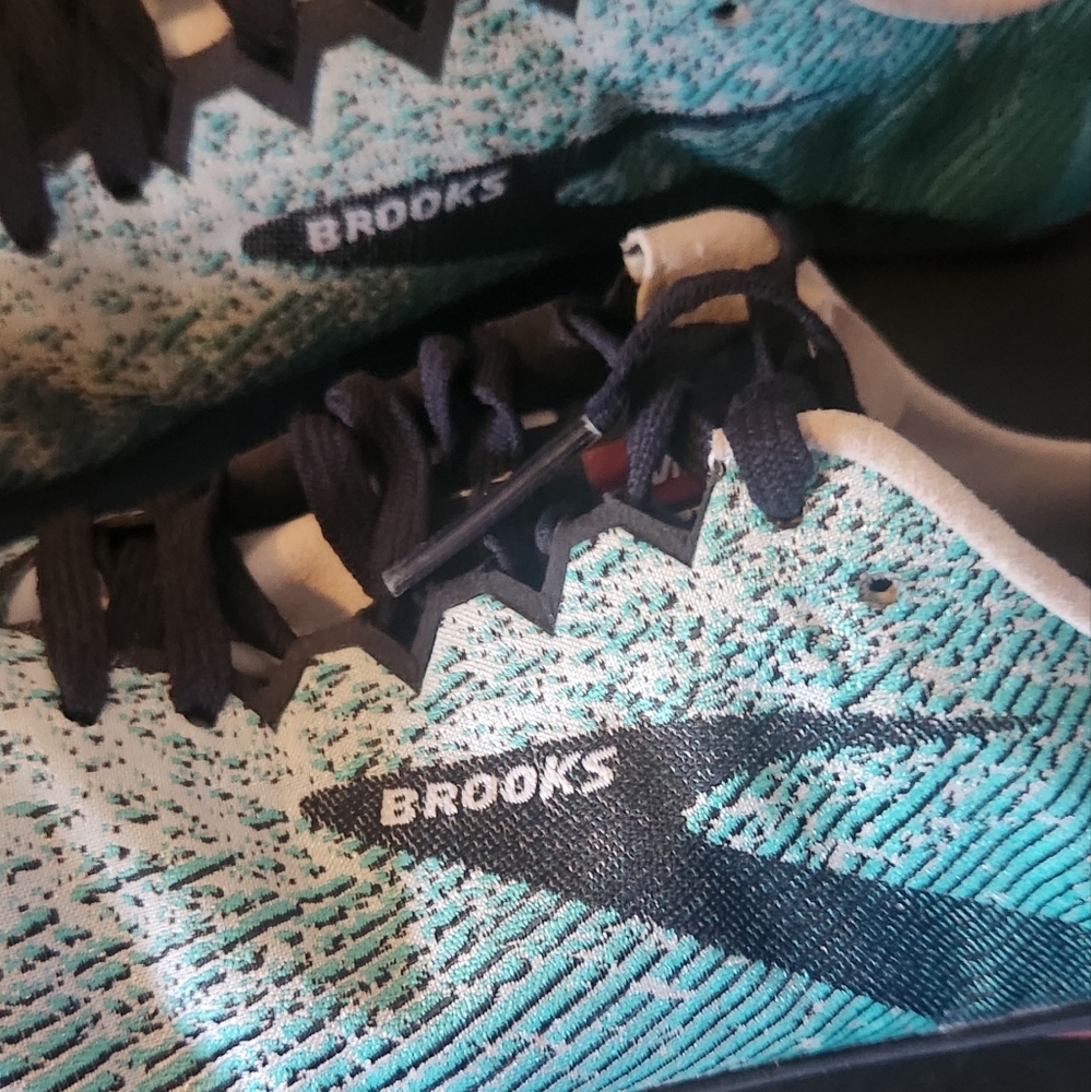Brooks Mach Cleats Size - Picture 4 of 10